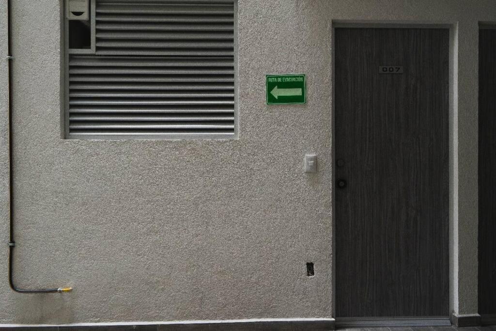 Casa A Una Calle Del Kiosko Morisco. 멕시코 시 외부 사진